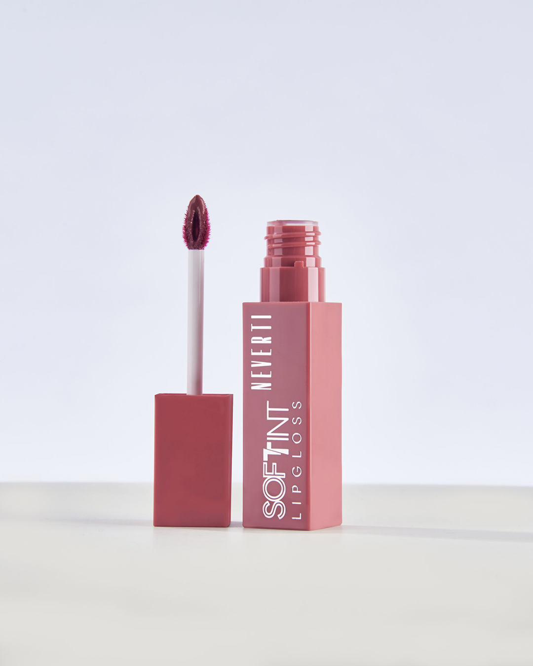 Neverti Soft Tint Lipgloss