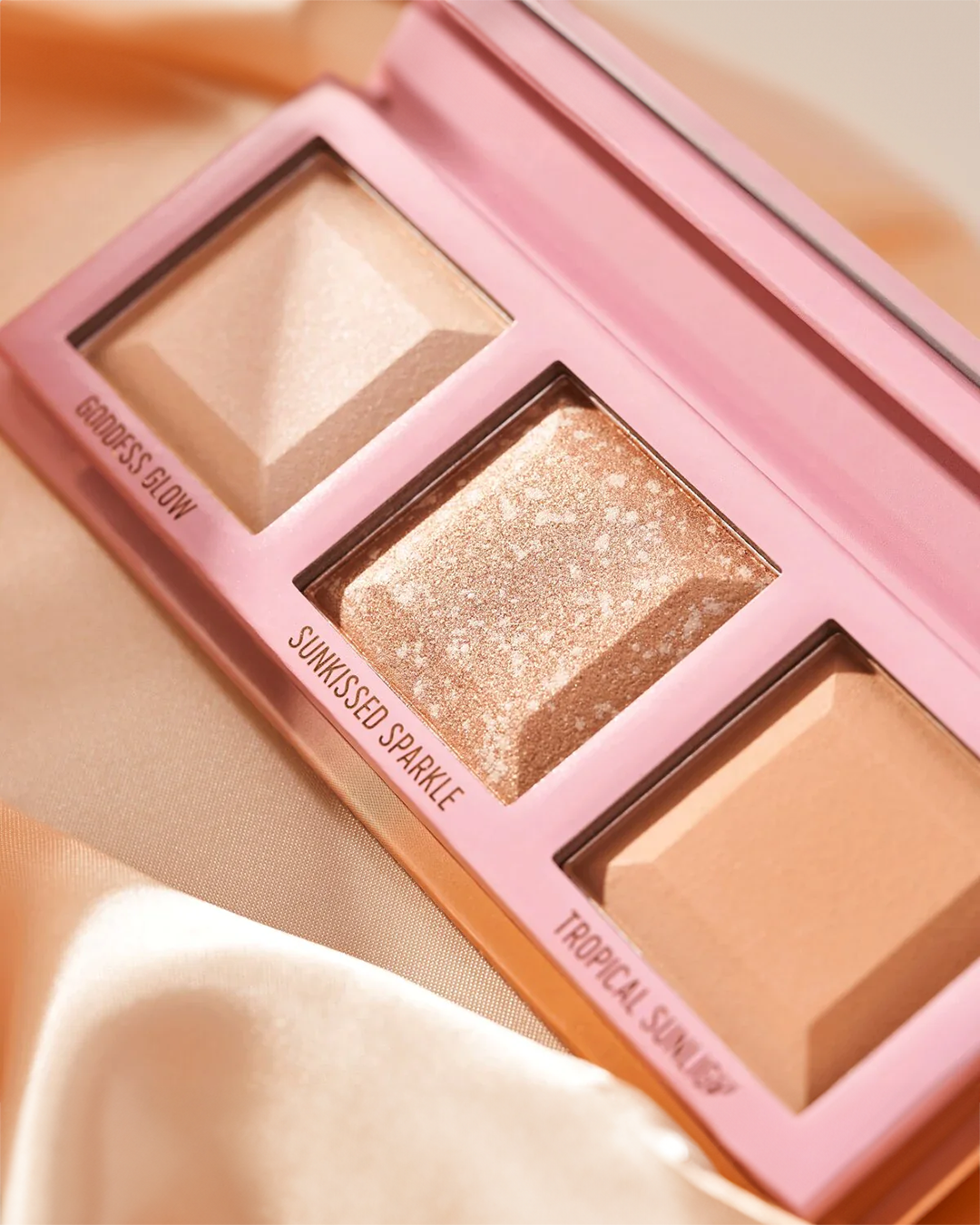 Essence Love That Glow & Bronze Palette