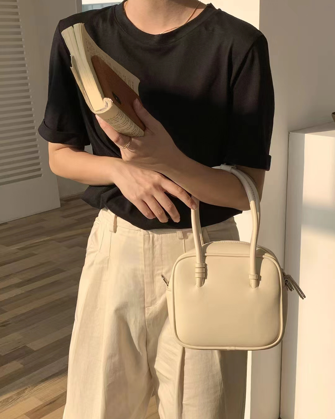 Cross Body Bag A8205