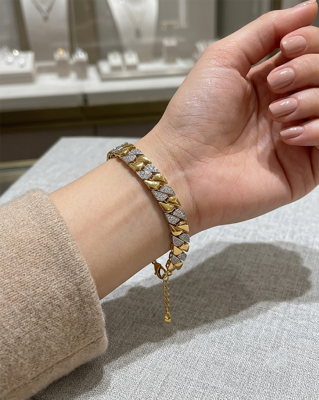 Bracelet